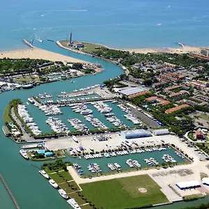  Apartment Marina Del Italien